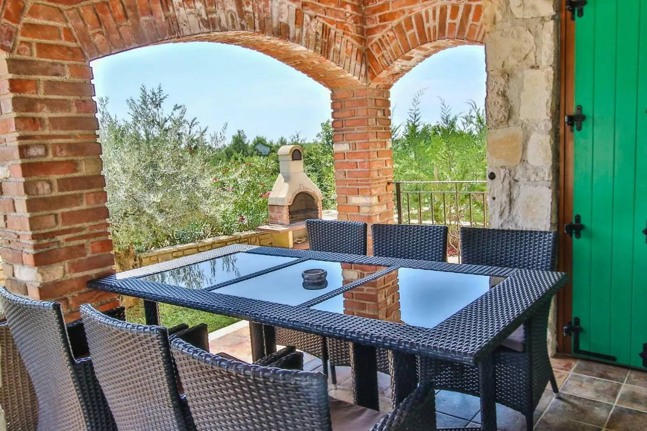 Villa Istriana Jakob With Pool Tar-Vabriga