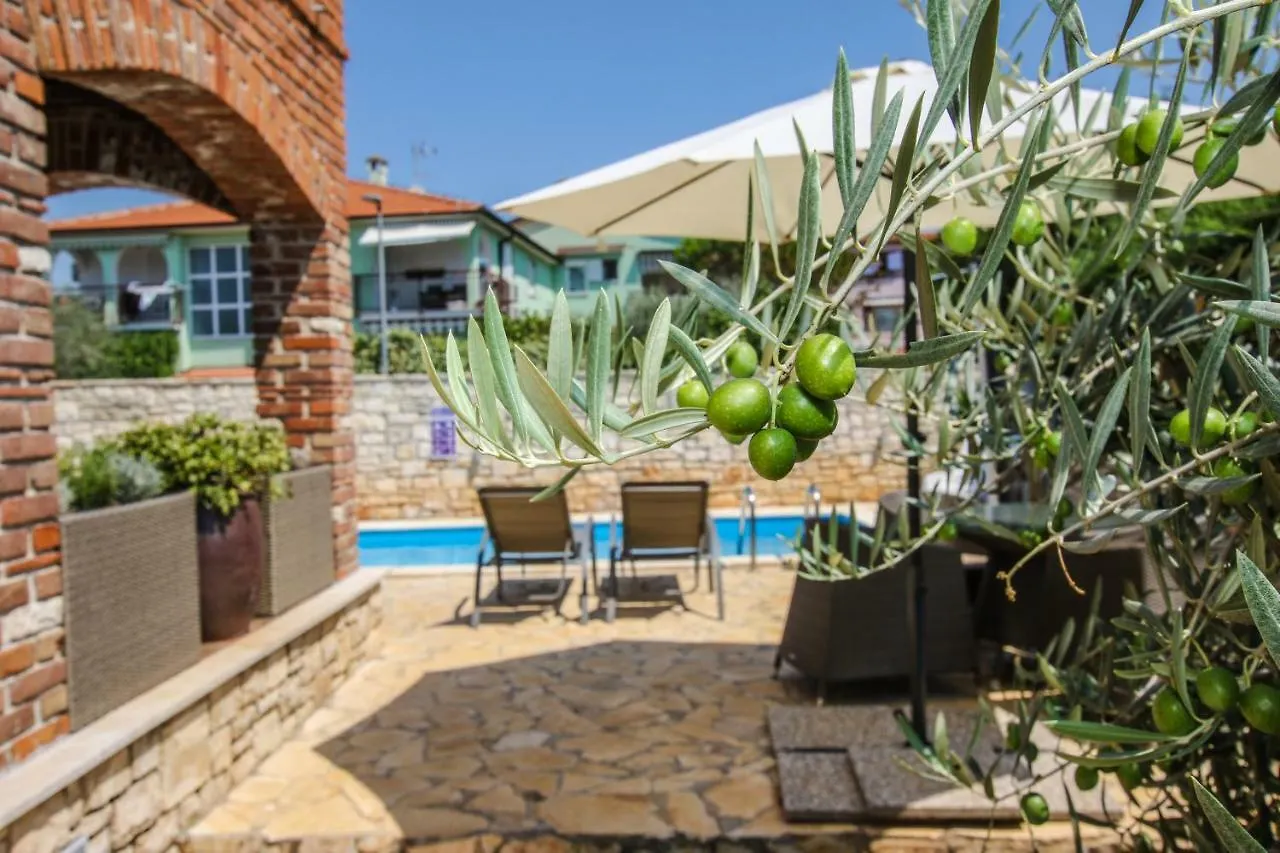 Villa Istriana Jakob With Pool Tar-Vabriga