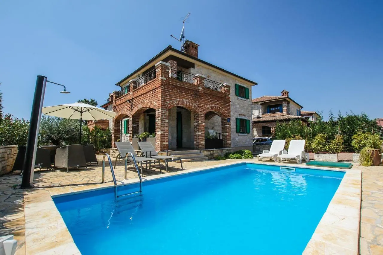 Villa Istriana Jakob With Pool Tar-Vabriga 0*,  Croacia